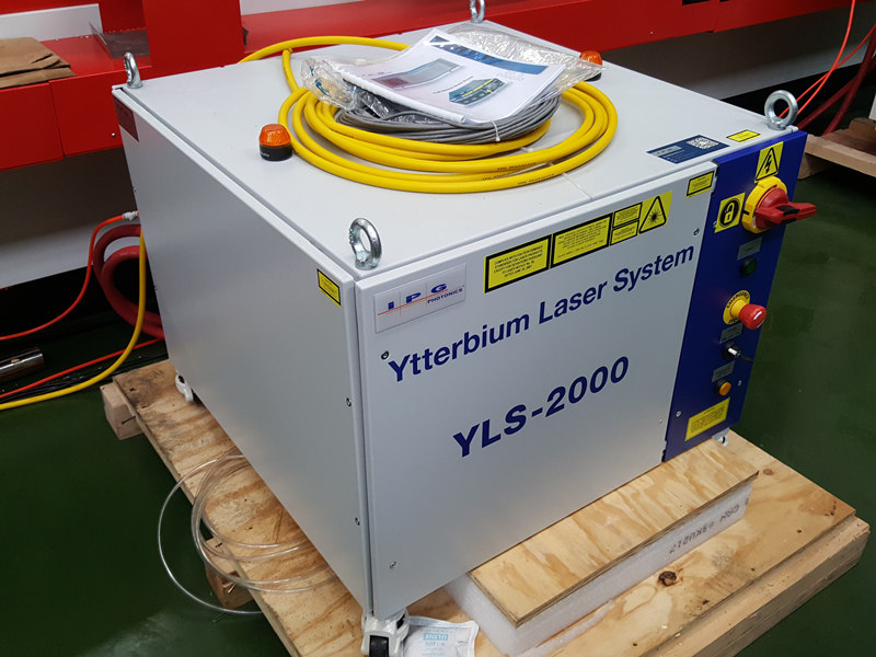 Laser IPG YLS-2000 watt Laser Source for cutter laser 2kw precl